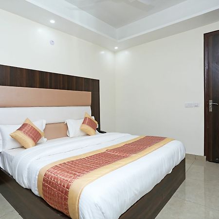 Oyo 11505 Hotel Classic Park New Delhi Eksteriør bilde